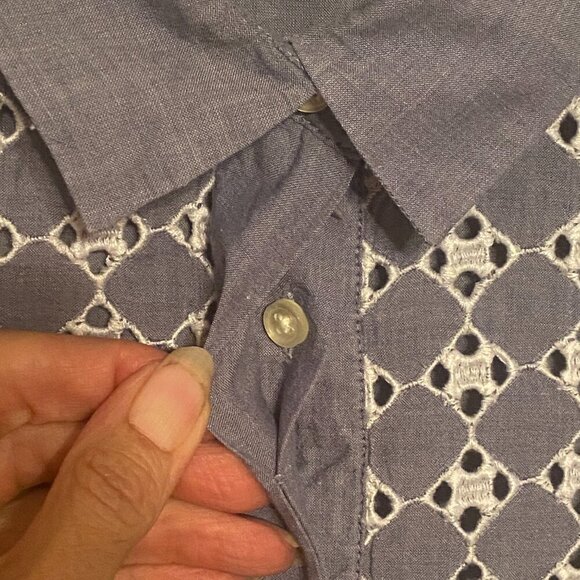 Ann Taylor LOFT The Softened Shirt (M) Popover Top Eyelet Lace Chambray Preppy - Picture 5 of 9